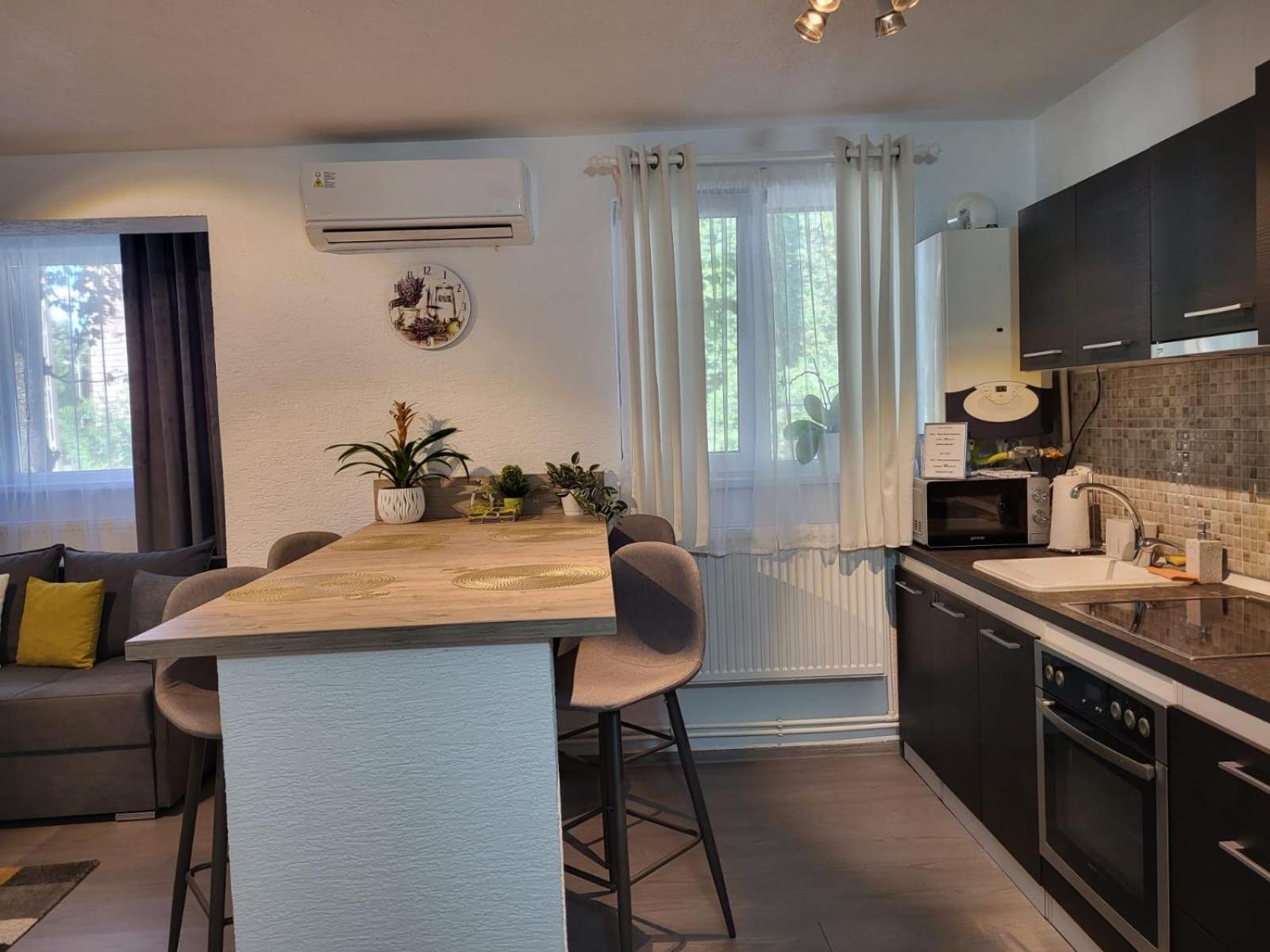 Mona Central Apartment ฮูเนโดอารา ภายนอก รูปภาพ